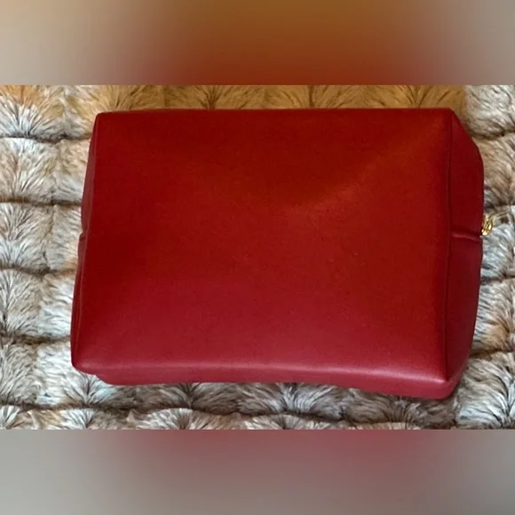 Yves Saint Laurent bundle Beaute leather cosmetic bag and night serum, Brand New - Picture 4 of 8